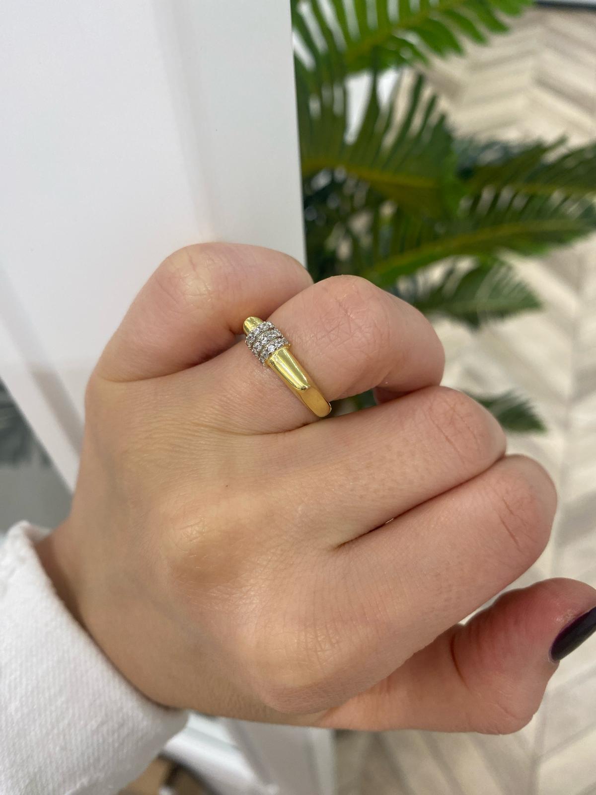 Kadın Gümüş Zirkon Taşlı Tasarım Yüzük