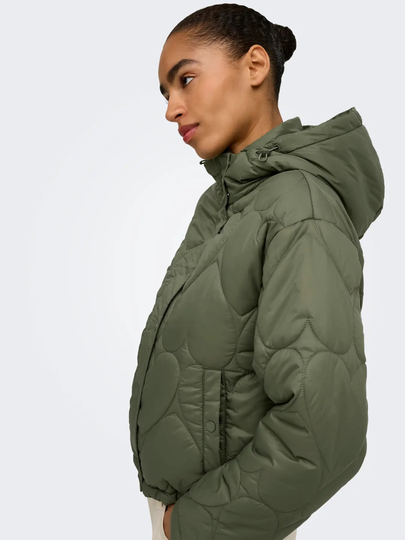 Only Kadın 15373691 Onltahia Lw Heart Hood Jacket Cc Otw Haki