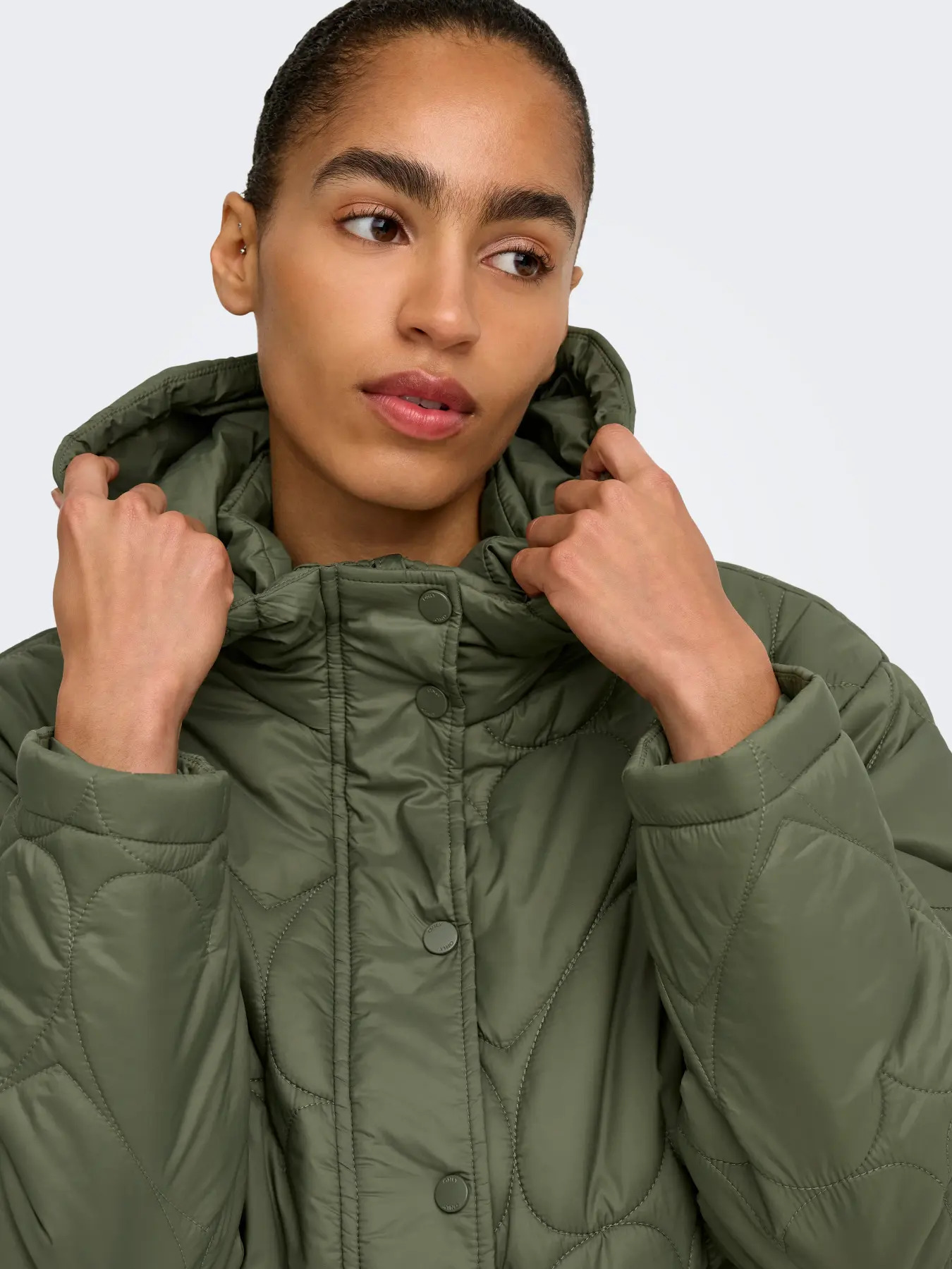 Only Kadın 15373691 Onltahia Lw Heart Hood Jacket Cc Otw Haki