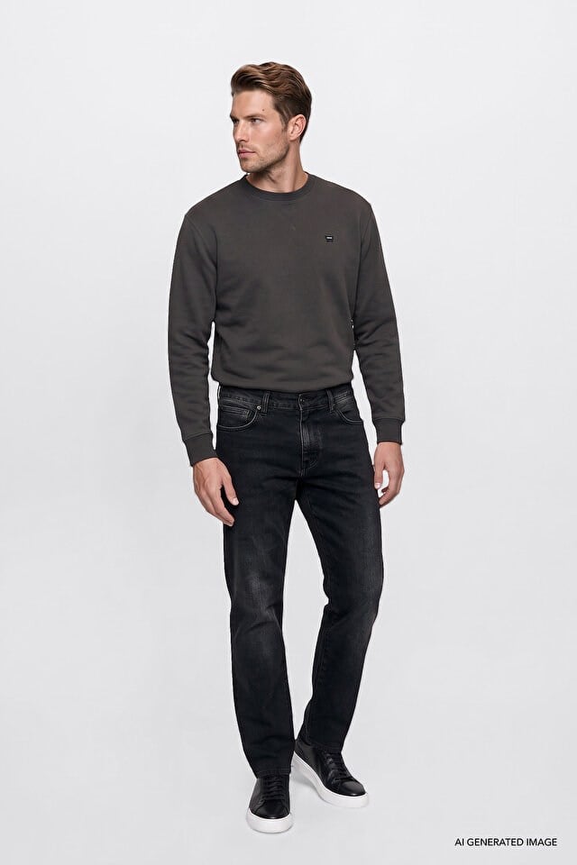 Wrangler Erkek W252025533W Patch Logo Sweatshirt / Faded Black Siyah