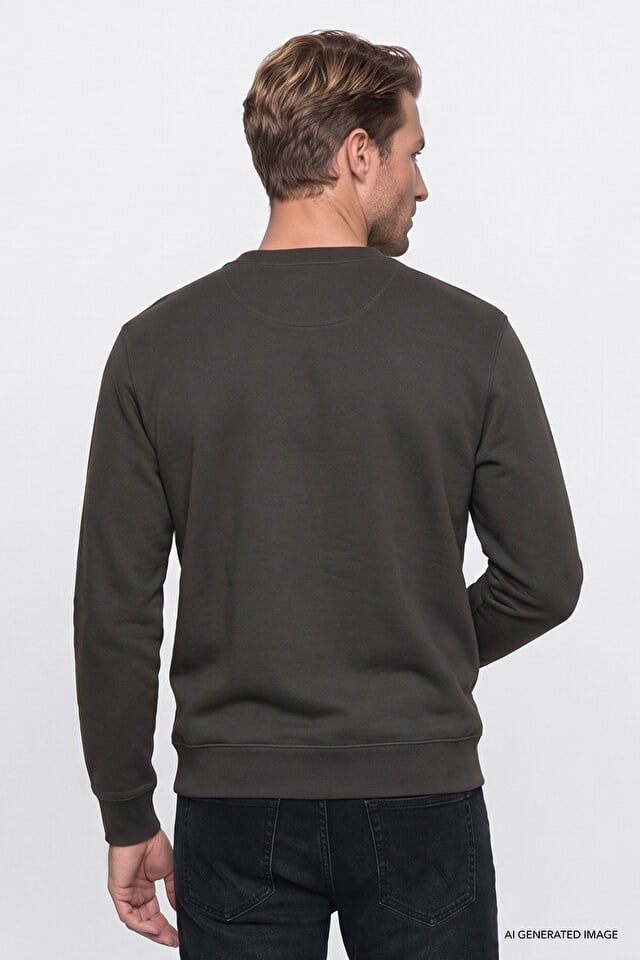Wrangler Erkek W252025533W Patch Logo Sweatshirt / Faded Black Siyah