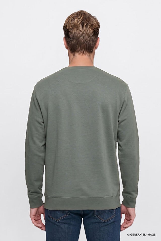 Wrangler Erkek W2520255801 Erkek Patch Logo Sweatshirt	KHAKI Haki