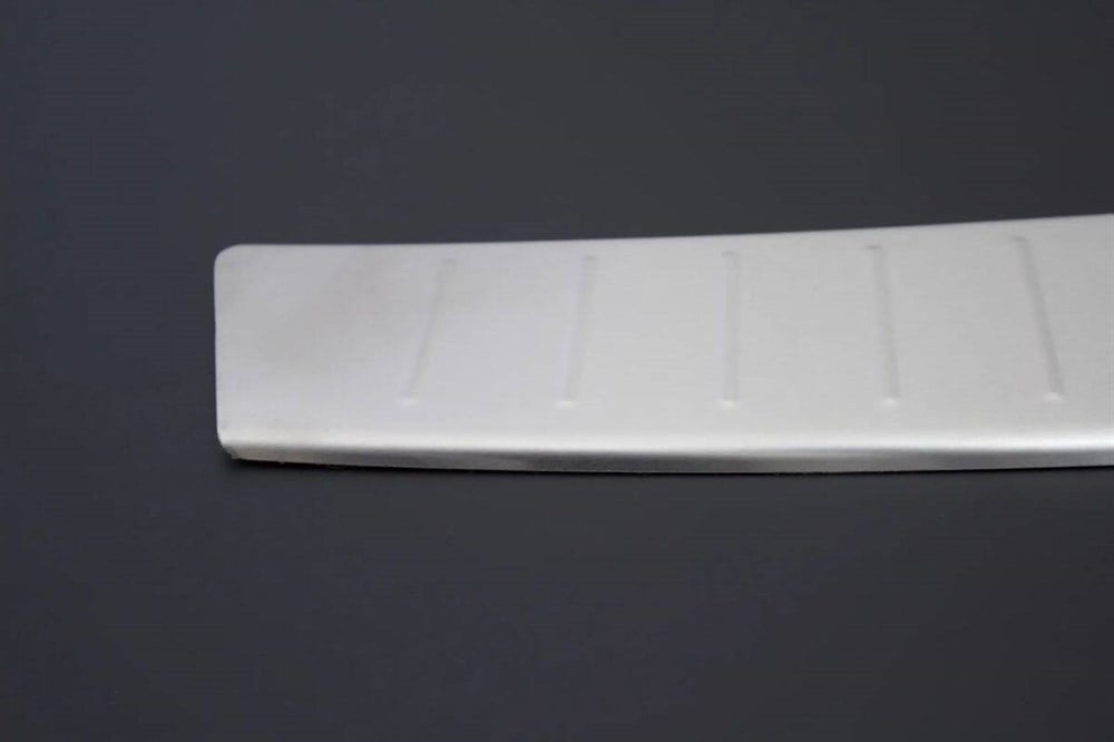 BMW X5 E70 Krom Arka Tampon Eşiği Taşlı 2006-2013 Arası