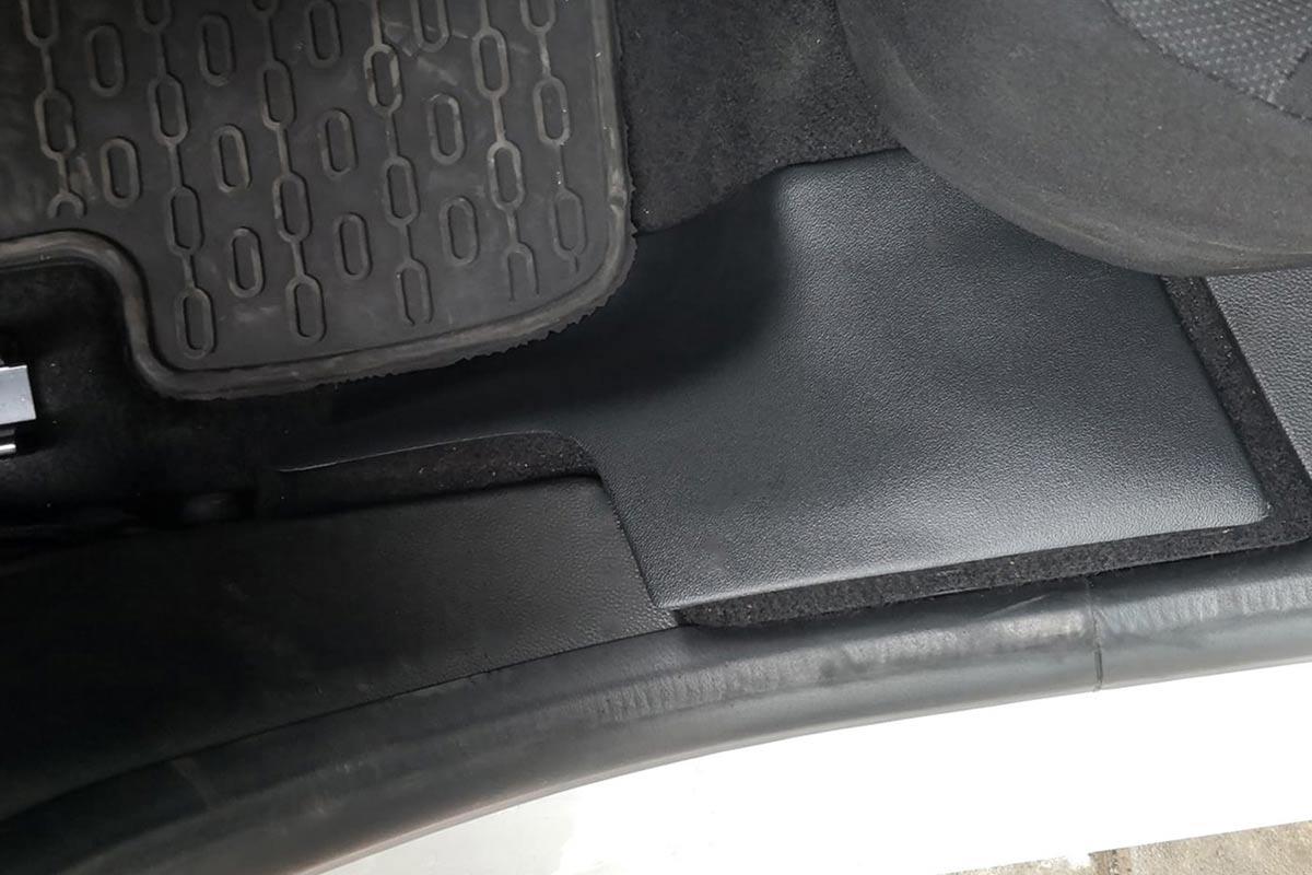 Dacia Sandero Stepway Halı Koruma İç Kenar Plastiği 5 Parça 2021 ve Sonrası
