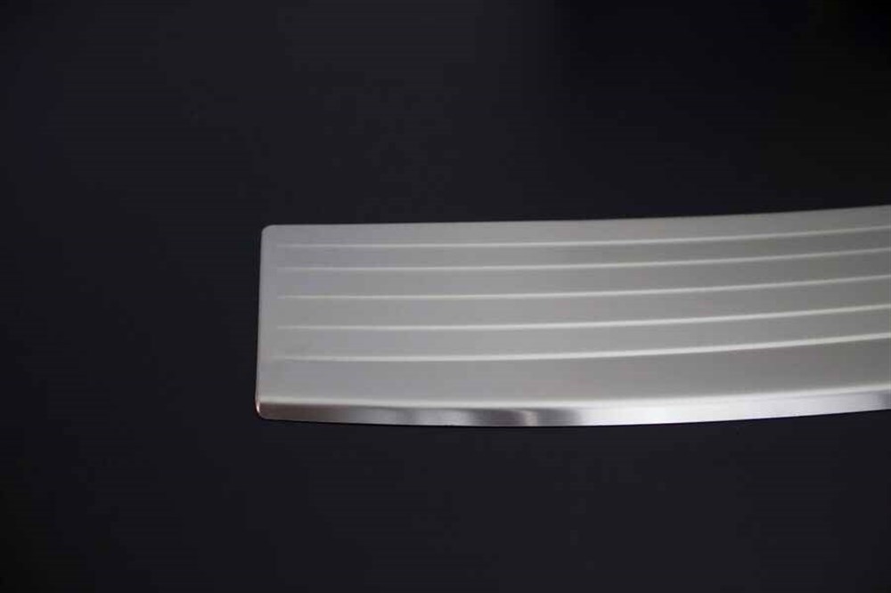 Fiat Freemont Krom Arka Tampon Eşiği Taşlı 2011 ve Sonrası