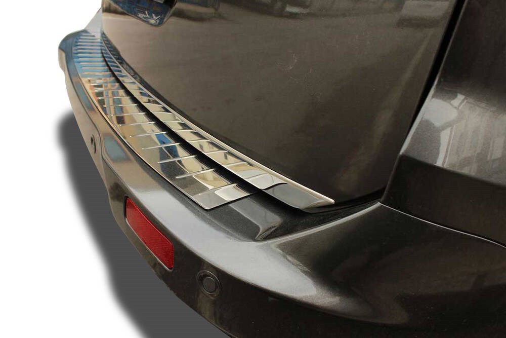 Ford Courier Krom Arka Tampon Eşiği Taşlı 2014 ve Sonrası