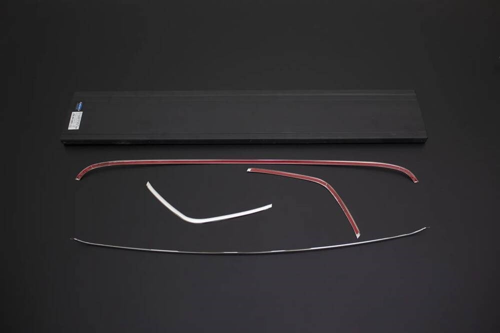 Ford Transit Krom Ön Panjur Çerçevesi 4 Parça 2019 ve Sonrası