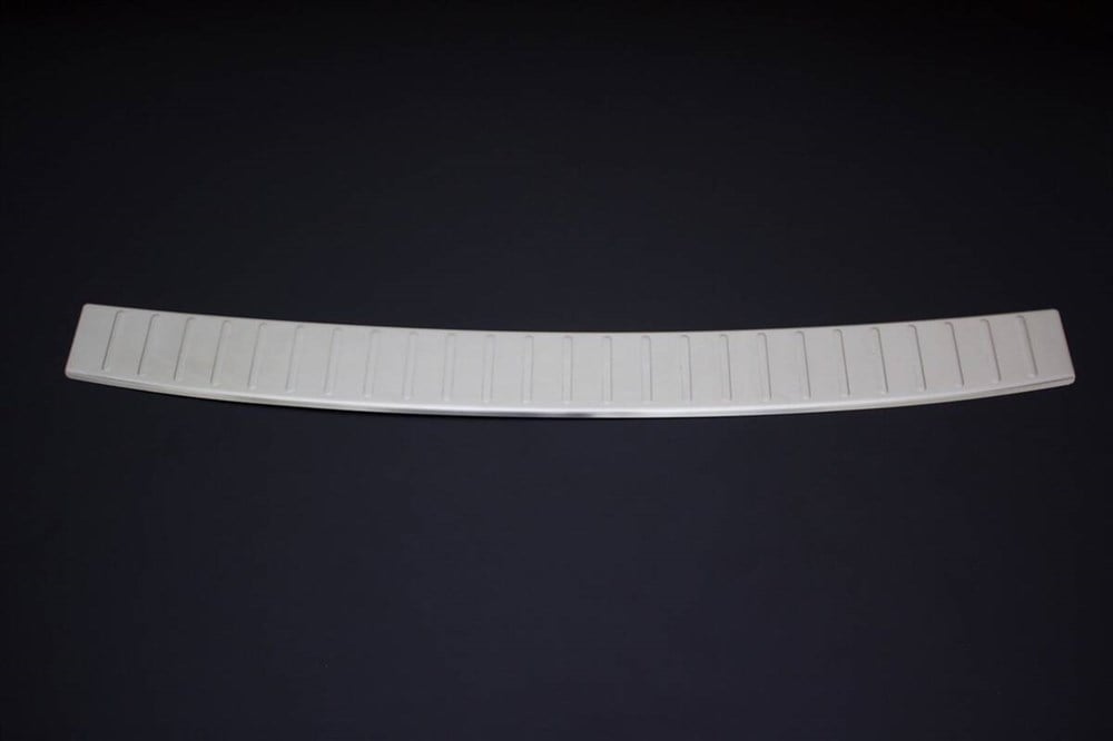 Hyundai Tucson Krom Arka Tampon Eşiği Taşlı 2018 ve Sonrası