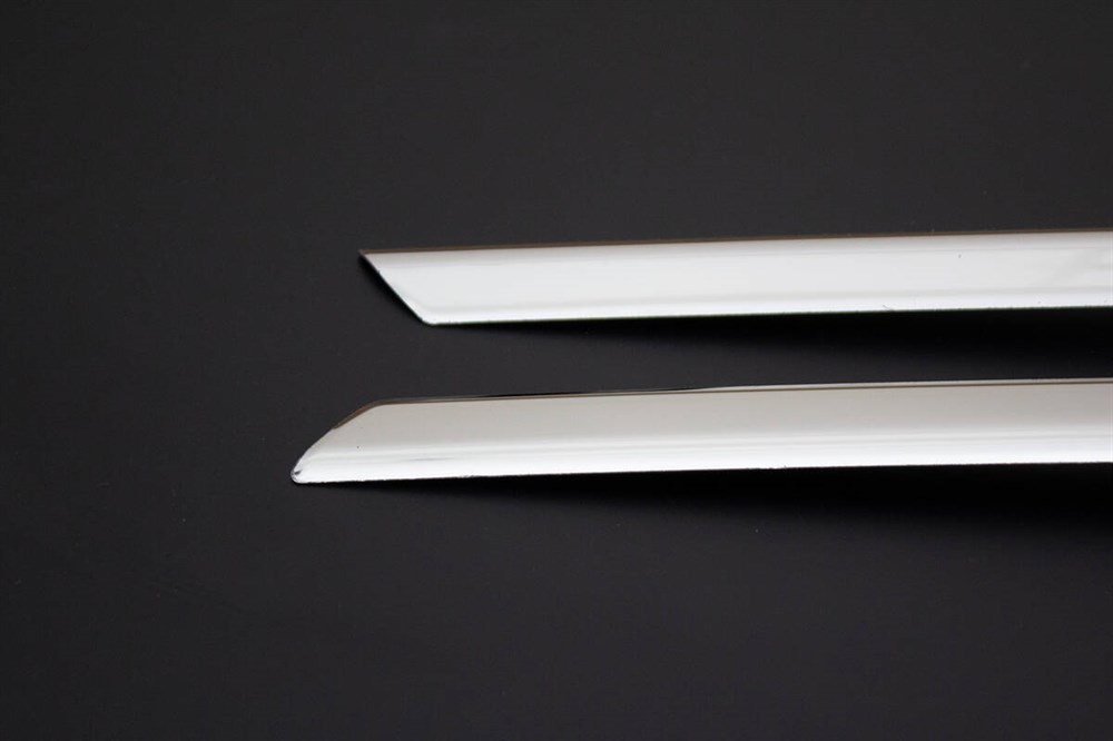 Mercedes Vito/W447 Krom Cam Alt Çıtaları 8 Parça Tek Sürgülü Kapı L2 Kısa Şase 2014 ve Sonrası