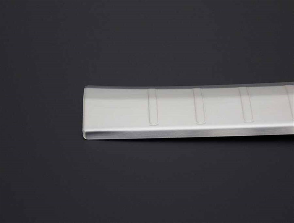 Mitsubishi Eclipse Cross Krom Arka Tampon Eşiği Taşlı 2017 ve Sonrası