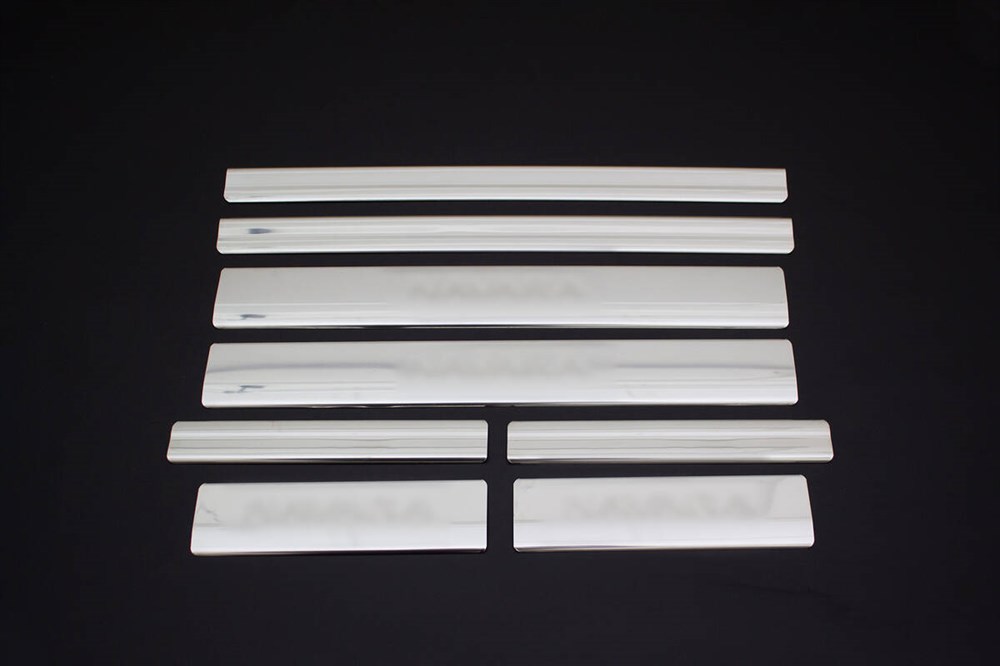 Nissan Navara Krom Kapı Eşiği 8 Parça 2006-2015 Arası