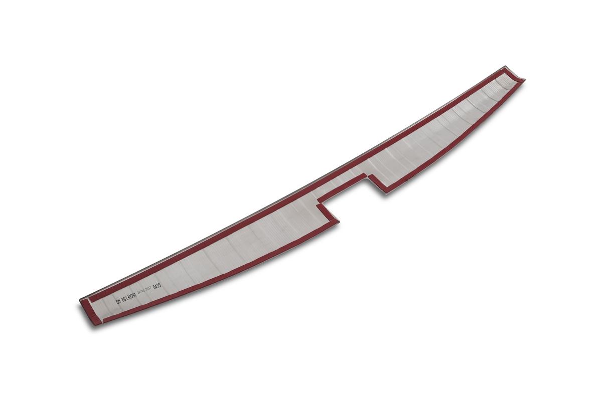 OMSA Skoda Octavia 3 A7 Krom Bagaj Eşiği Taşlı 2013-2019 Arası