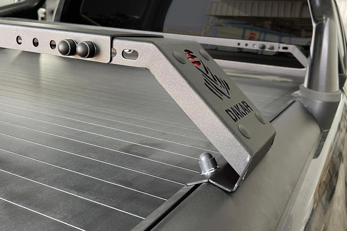 OMSA Toyota Hilux Dakar Kasa Üstü Ara Atkı Orijinal Rollbar için 2 Parça Siyah 130-177cm 2015 ve Sonrası
