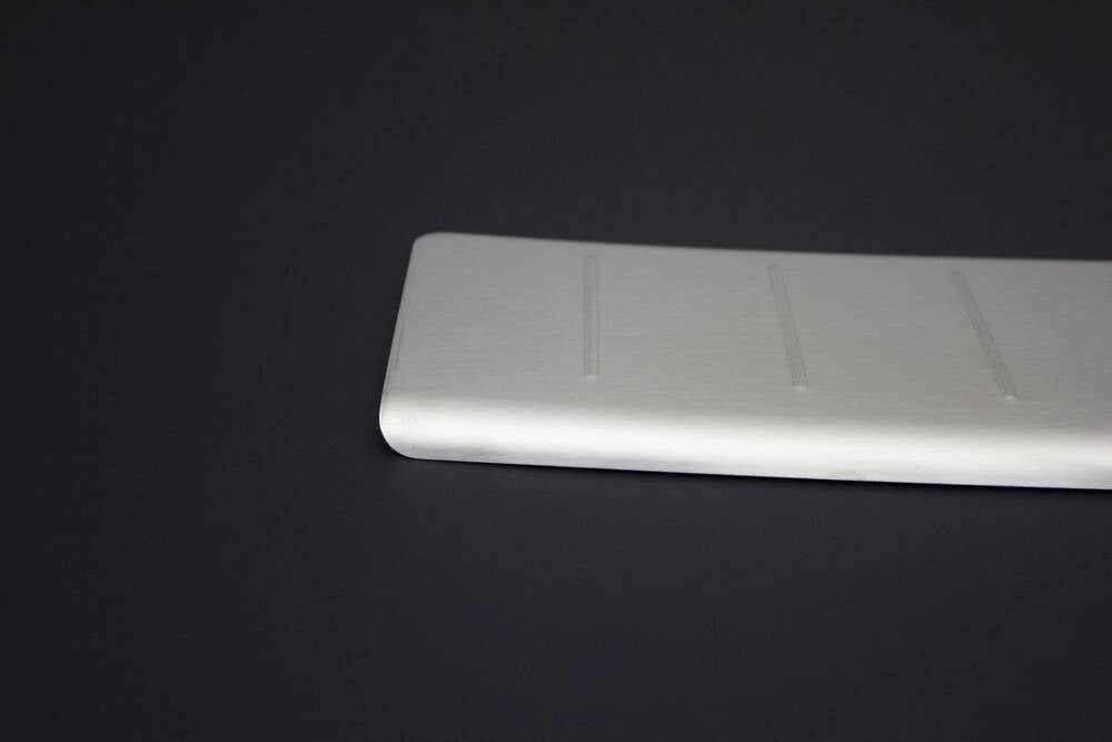 Peugeot 5008 Krom Arka Tampon Eşiği Taşlı 2016 ve Sonrası