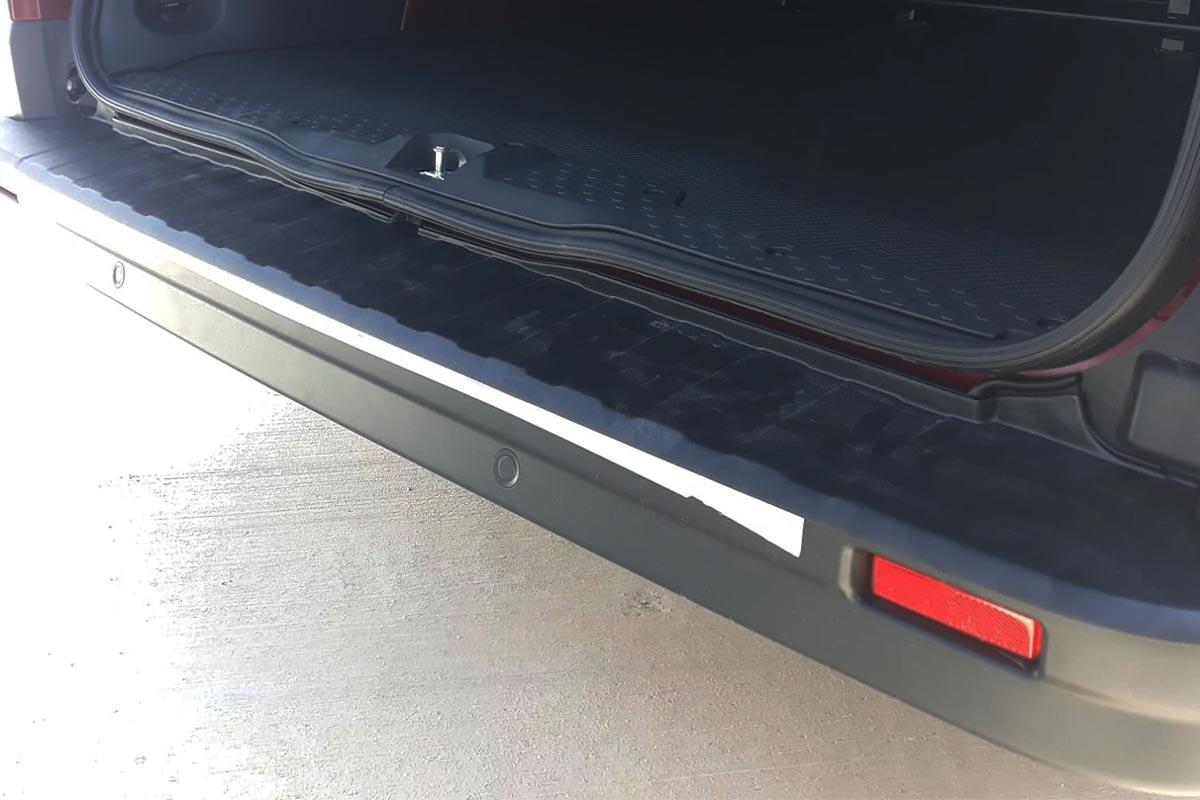 Renault Trafic 3 Arka Tampon Eşiği Plastik 2014 ve Sonrası