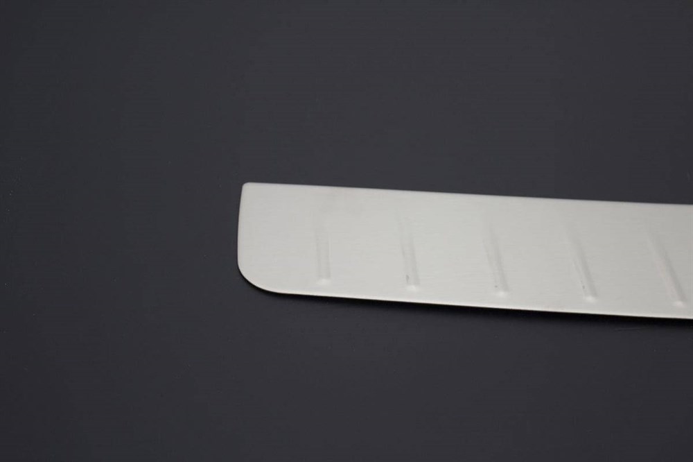 Skoda Rapid SpaceBack Krom Arka Tampon Eşiği Taşlı 2013 ve Sonrası