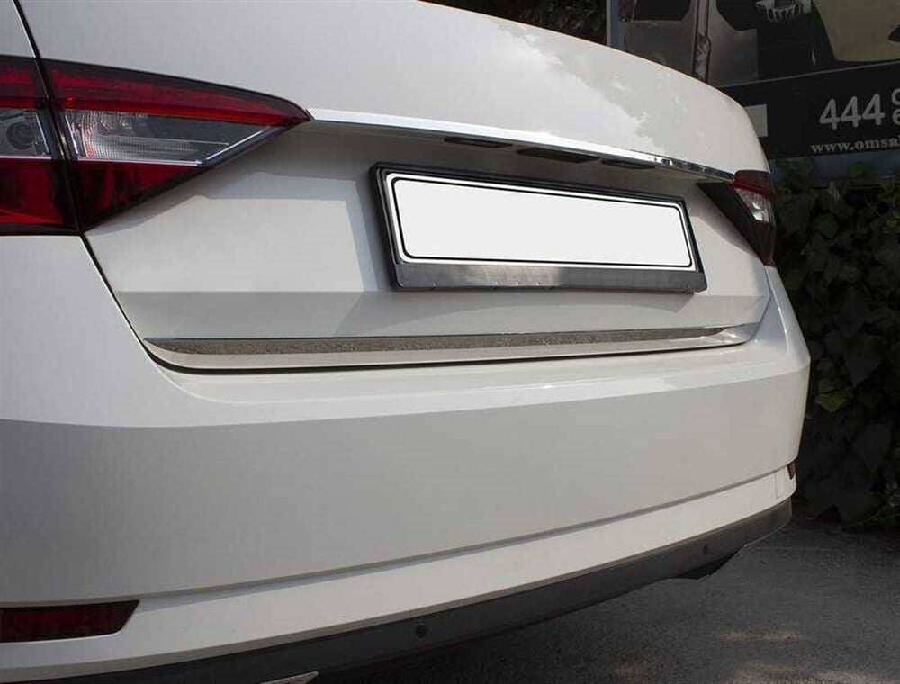 Skoda SuperB B8 3V Krom Bagaj Alt Çıta 2015 ve Sonrası