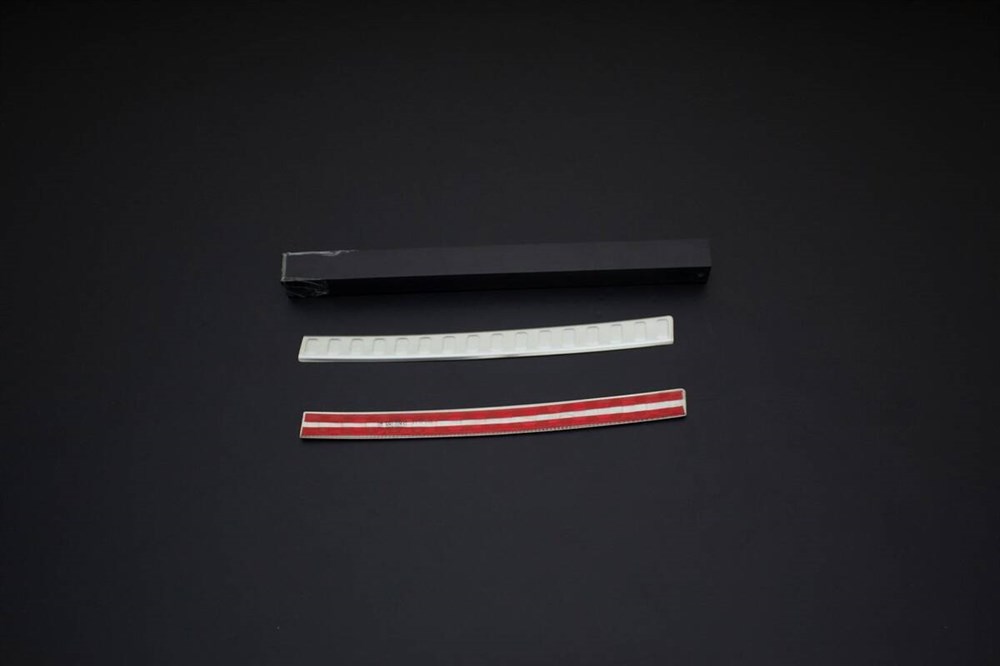 Suzuki Baleno Krom Arka Tampon Eşiği Taşlı 2018 ve Sonrası