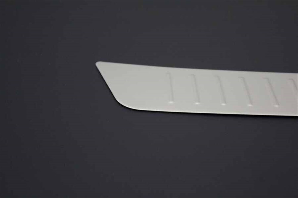 Toyota Prius Krom Arka Tampon Eşiği Taşlı 2012 ve Sonrası