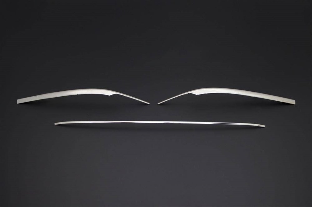 VW Passat B8.5 Krom Arka Tampon Çıtası 3 Parça 2019 ve Sonrası