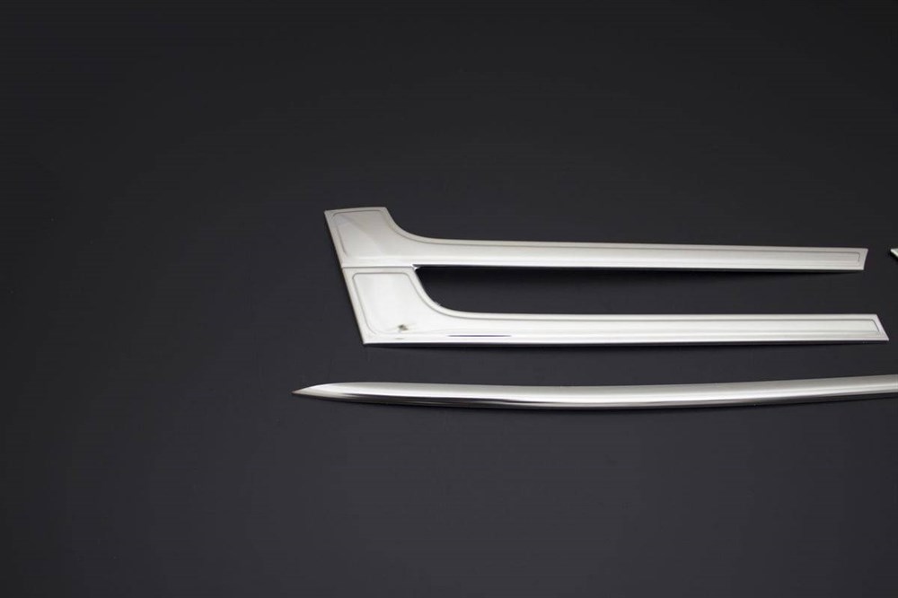 VW T5 Caravelle Krom Ön Panjur 4 Parça 2010-2014 Arası