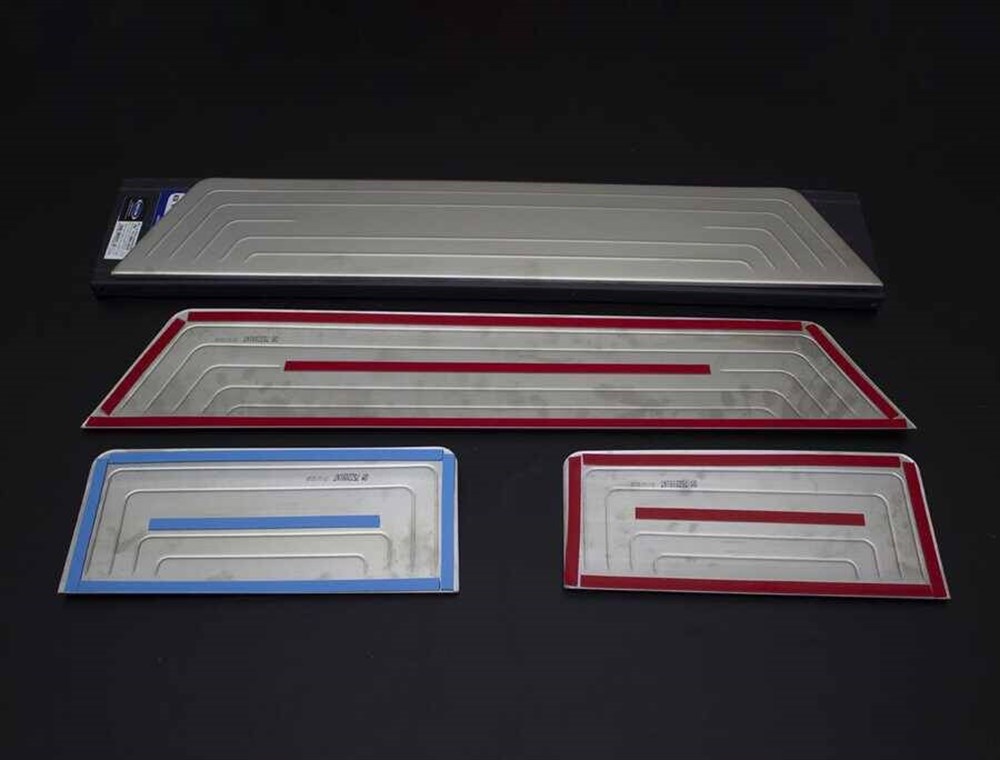 VW T5 Transporter Norm Kapı Eşiği 4 Parça (Taşlı) 2003 ve Sonrası