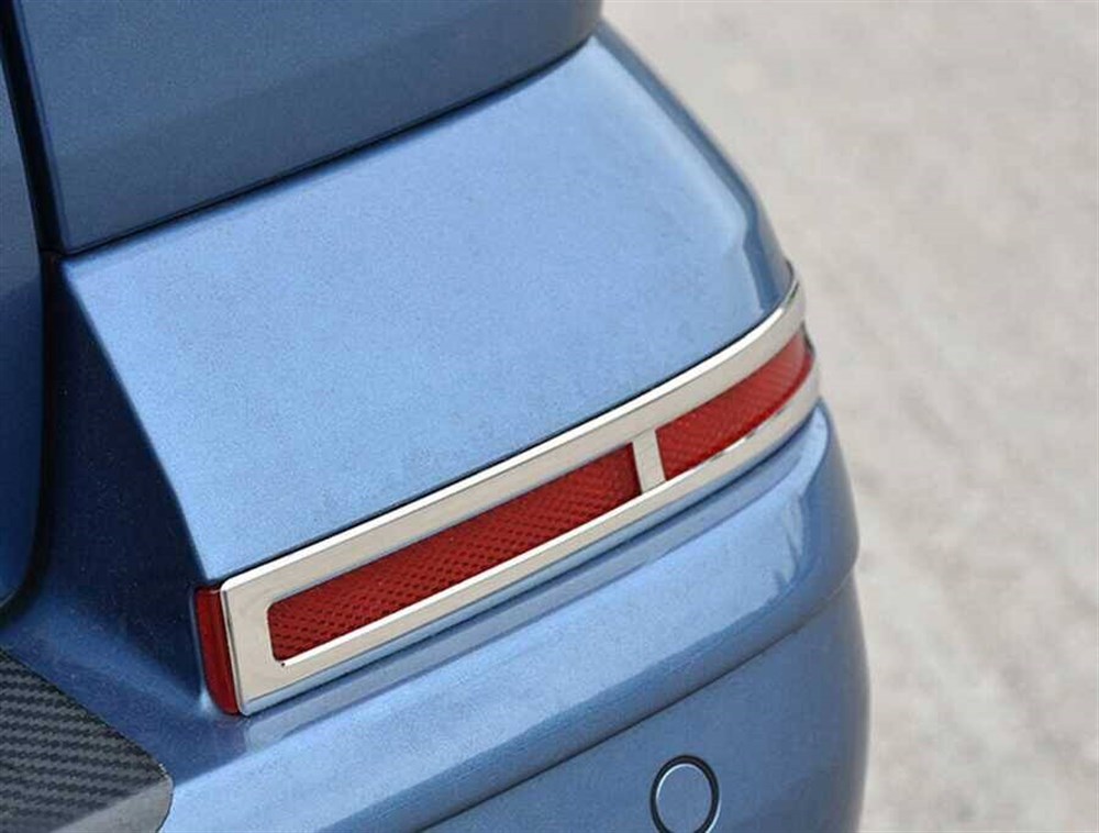 VW T6 Transporter Krom Arka Reflektör Çerçevesi Tek Kapı 2 Parça 2015 ve Sonrası