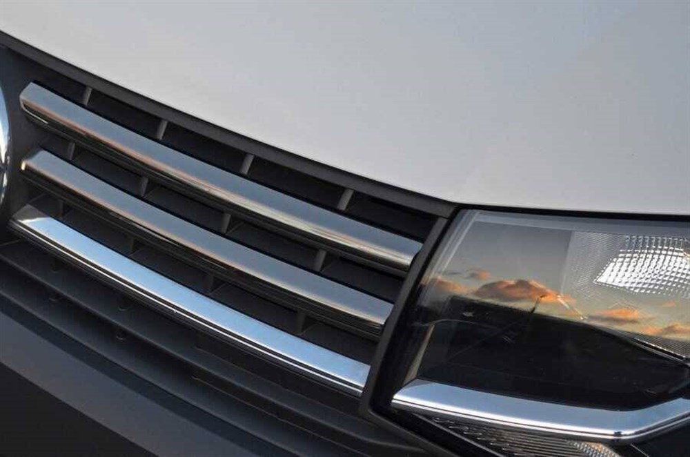 VW T6 Transporter Siyah Krom Ön Panjur 4 Parça 2015-2019 Arası