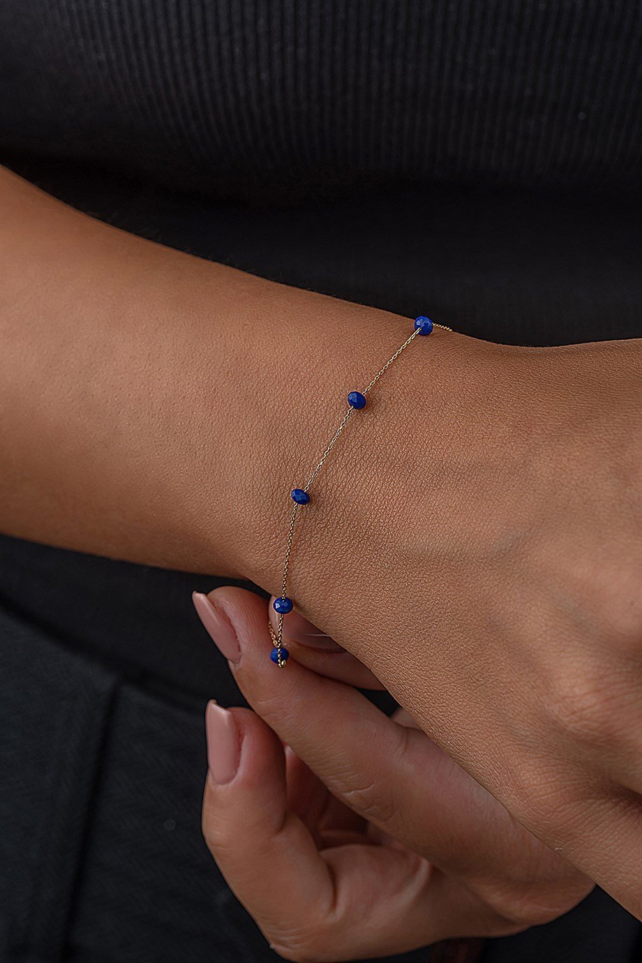 14 Ayar Altın Lacivert Sıralı Taşlı Kadın Bileklik
