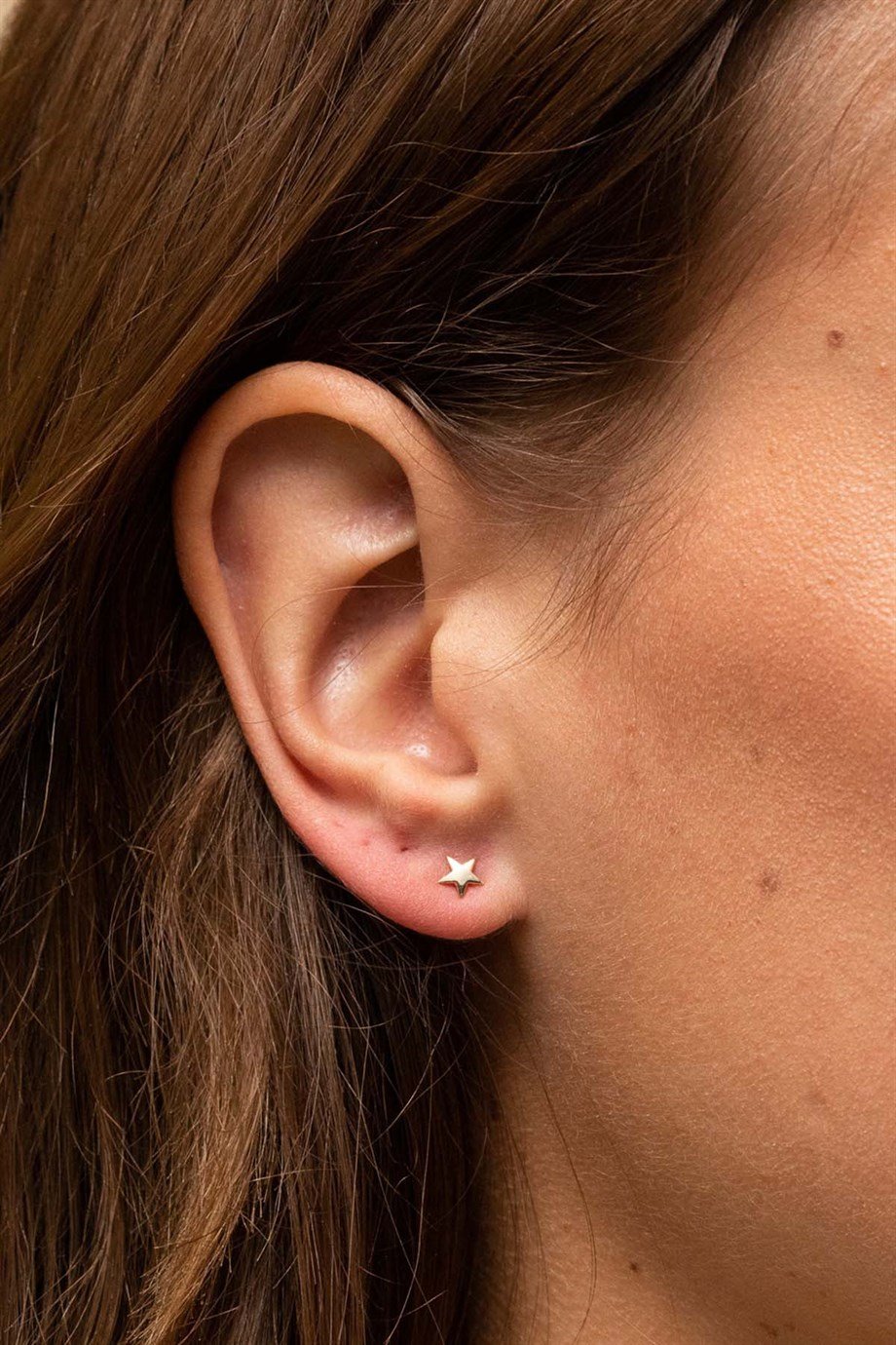 14 Ayar Altın Minimalist Yıldız Küpe