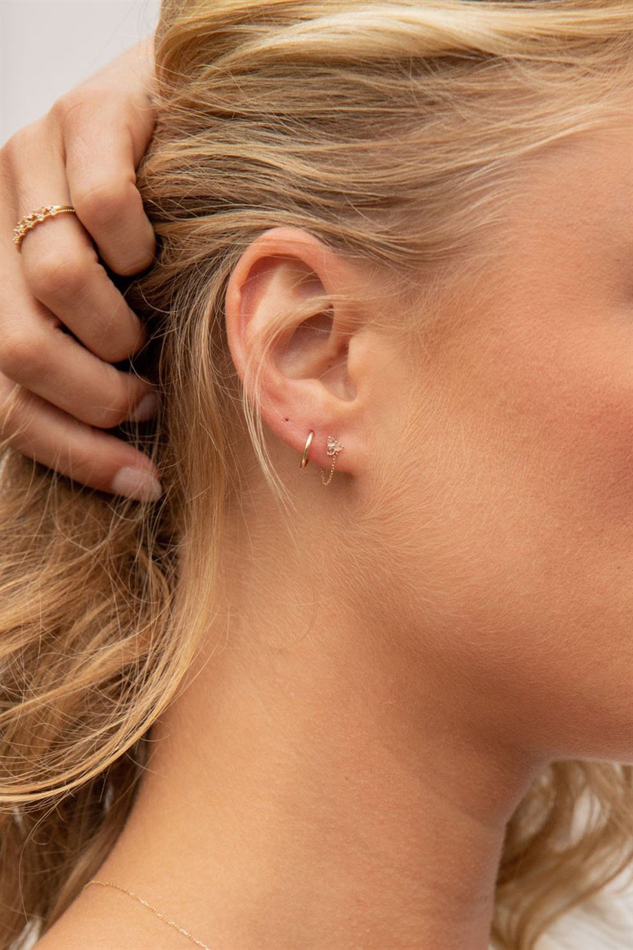 14 Ayar Altın Üçgen Sallantılı Küpe