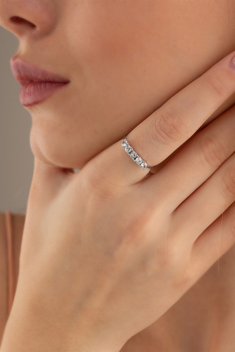 8 Ayar Altın Beştaş Yüzük