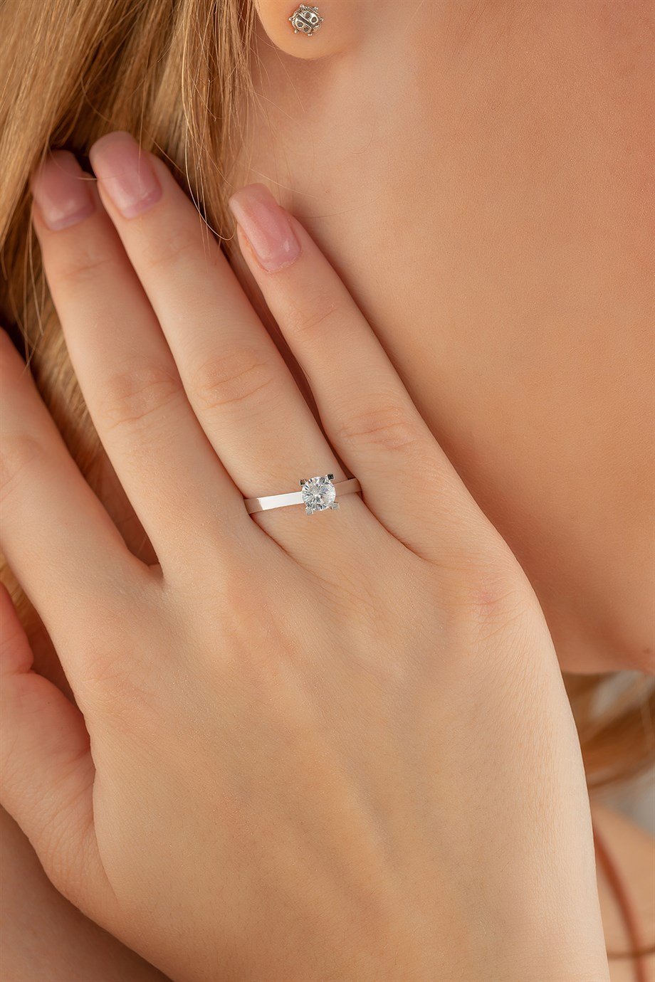 8 Ayar Altın Tektaş Modeli  Yüzük