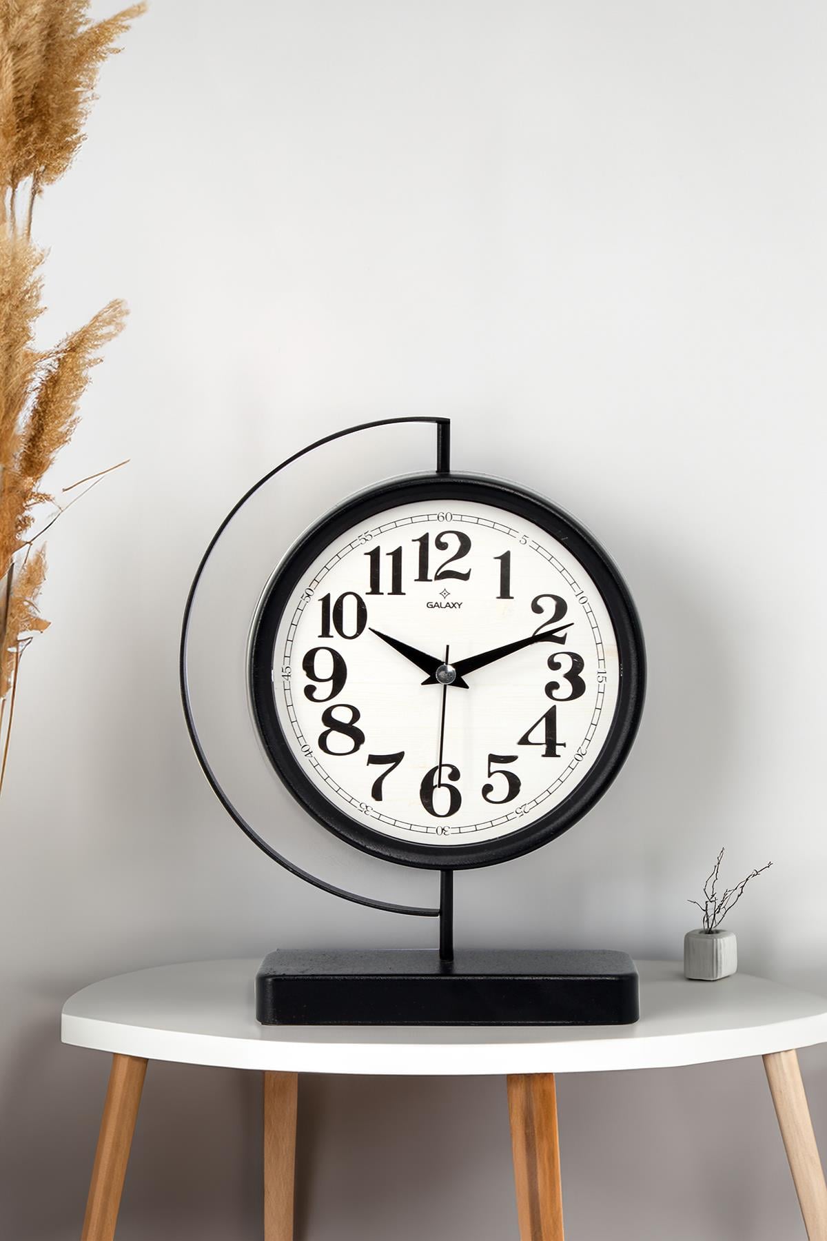 SİYAH METAL MASA SAATİ 25 CM