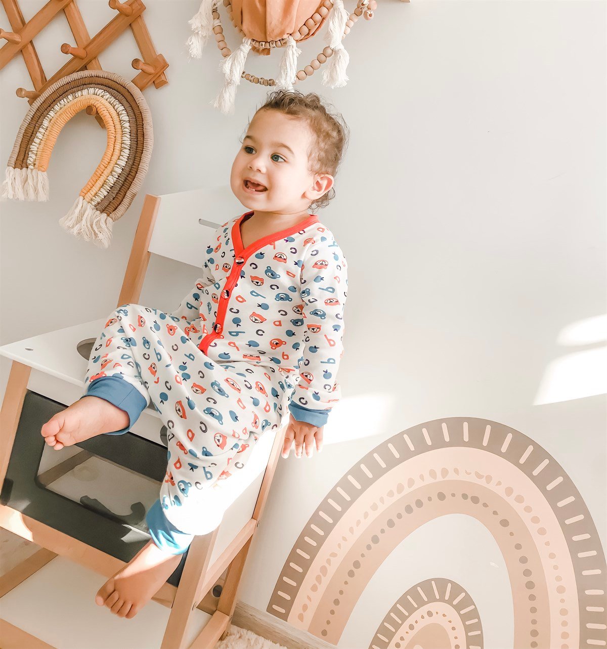 UNISEX ÇOCUK HARFLİ PİJAMA TAKIMI