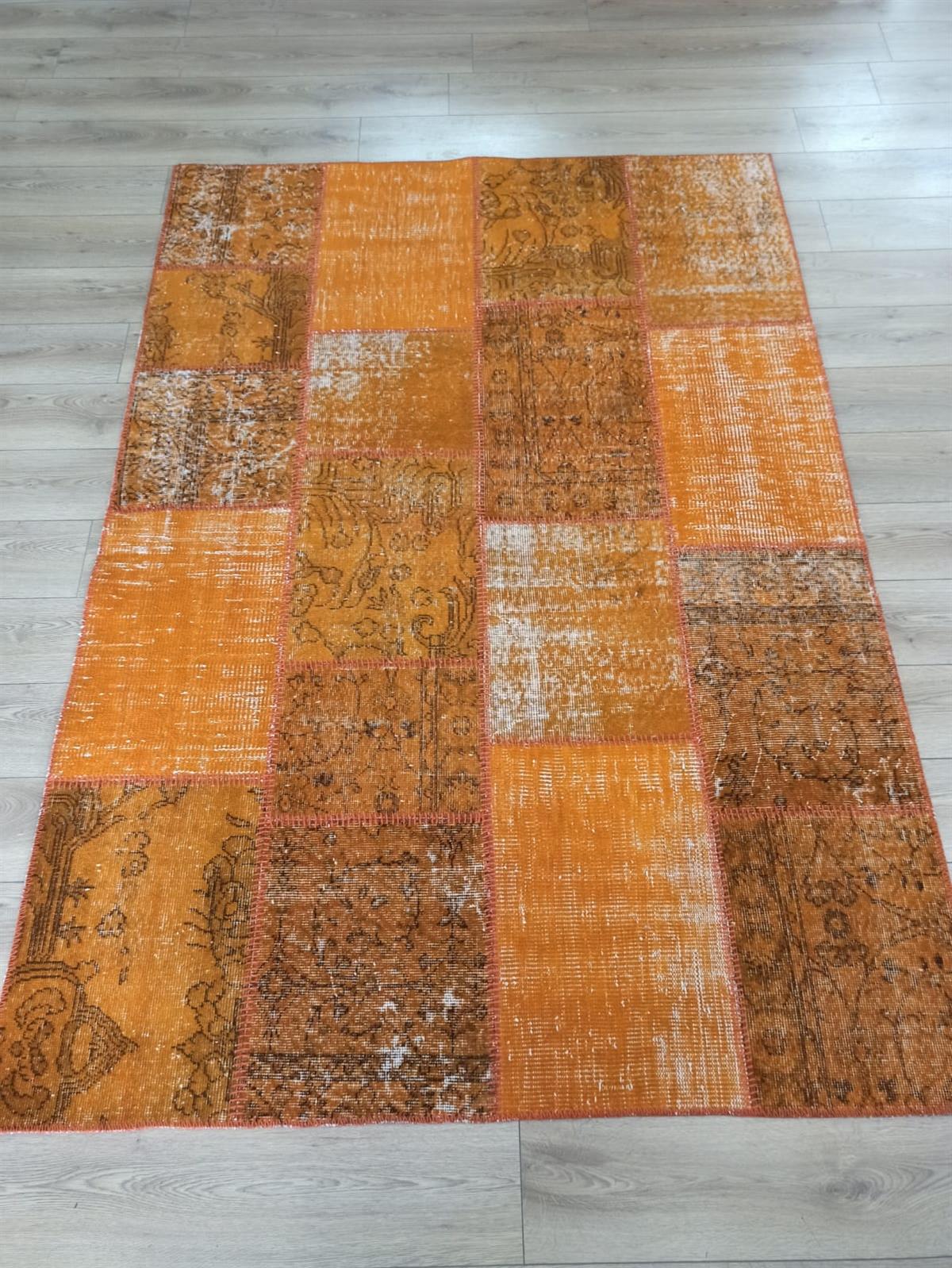 Çam Halı 725 Turuncu El Dokuma Patchwork Yün Halı