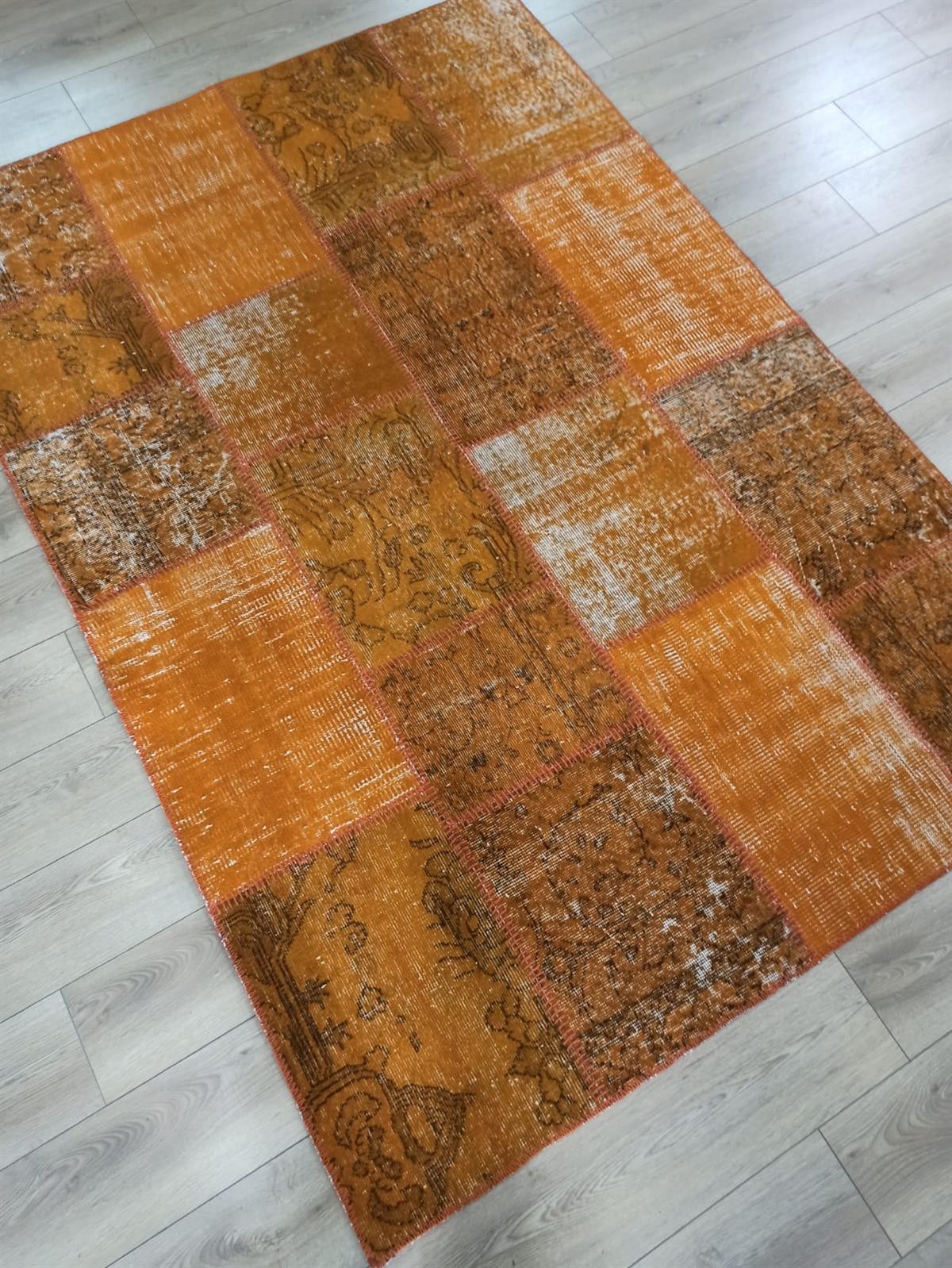 Çam Halı 725 Turuncu El Dokuma Patchwork Yün Halı