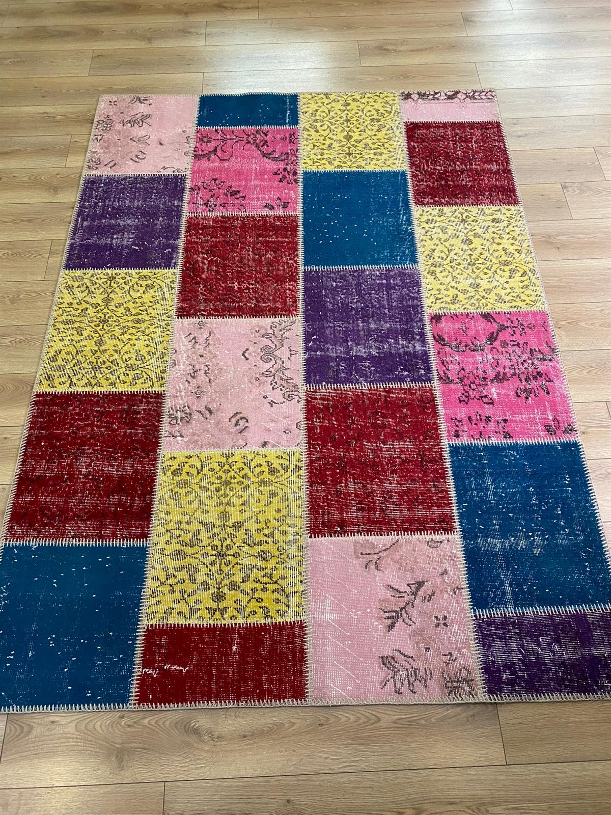 Çam Halı 726 Multi El Dokuma Patchwork Yün Halı