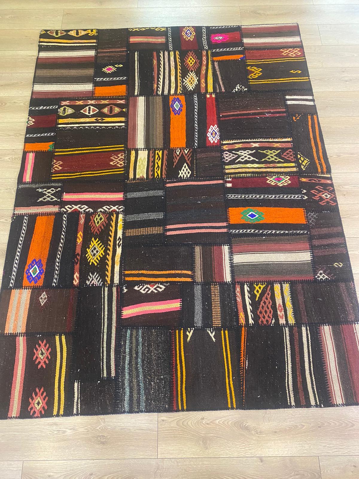 Çam Halı AK2003 Multi El Dokuma Patchwork Yün Halı