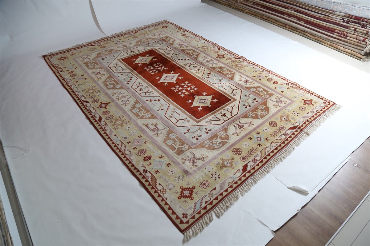 Çam Halı Anadolu Milas Halısı 1255 Renkli Büyük Ebat El Dokuması Yün Halı