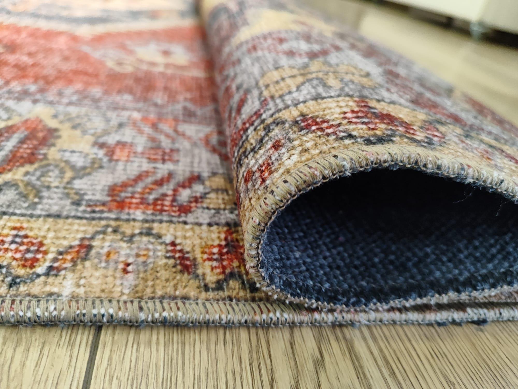 Çam Halı Anatolia 32-032 Etnik Eskitme Desenli Dokuma Tabanlı Yıkanabilir Şönil Salon ve Oda Halısı