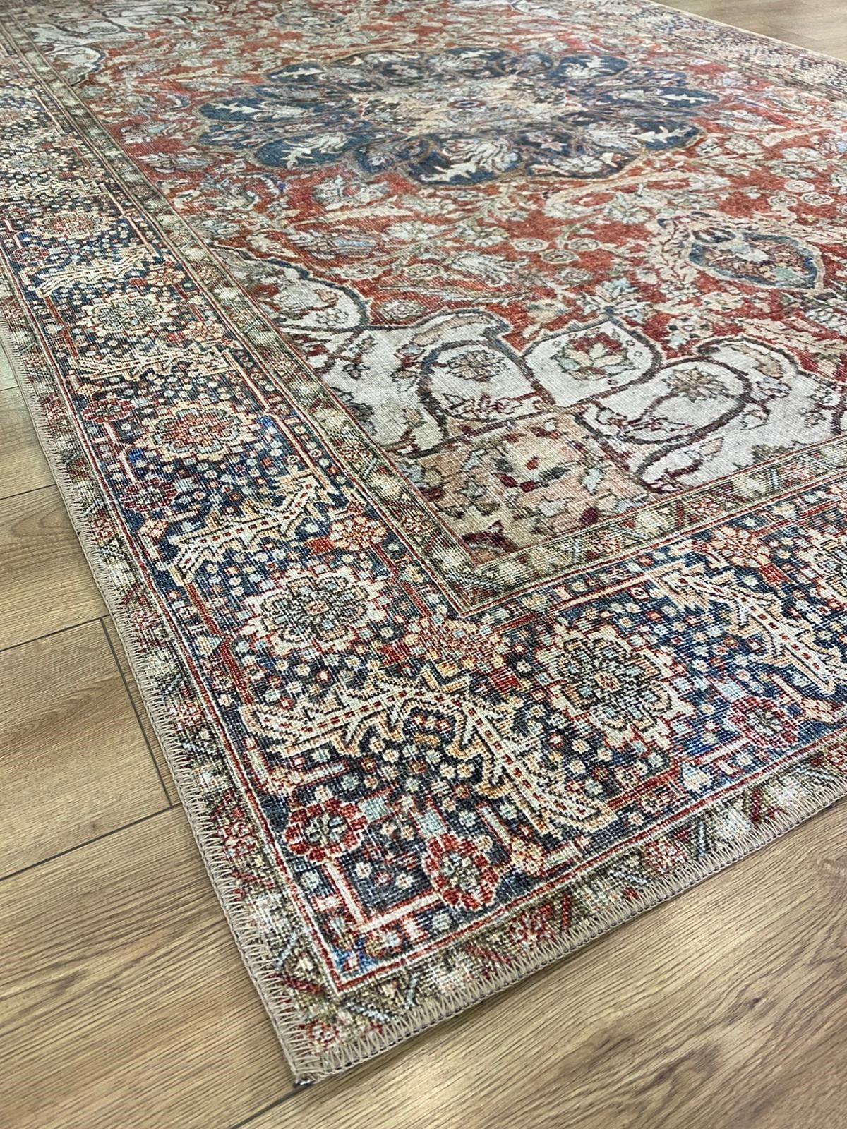 Çam Halı Anatolia 32-074 Etnik Eskitme Desenli Dokuma Tabanlı Yıkanabilir Şönil Salon ve Oda Halısı