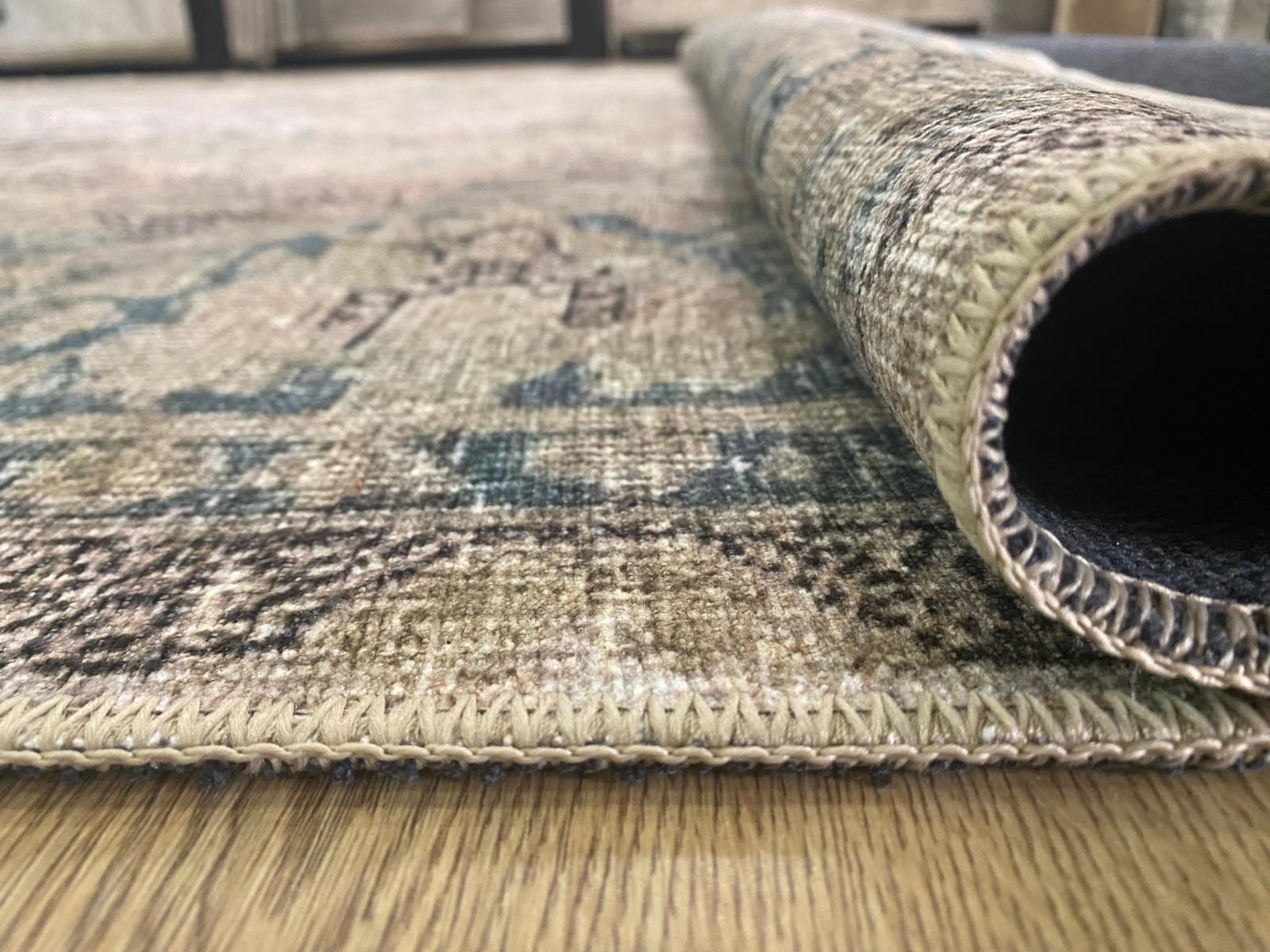 Çam Halı Anatolia 32-075 Etnik Eskitme Desenli Dokuma Tabanlı Yıkanabilir Şönil Salon ve Oda Halısı