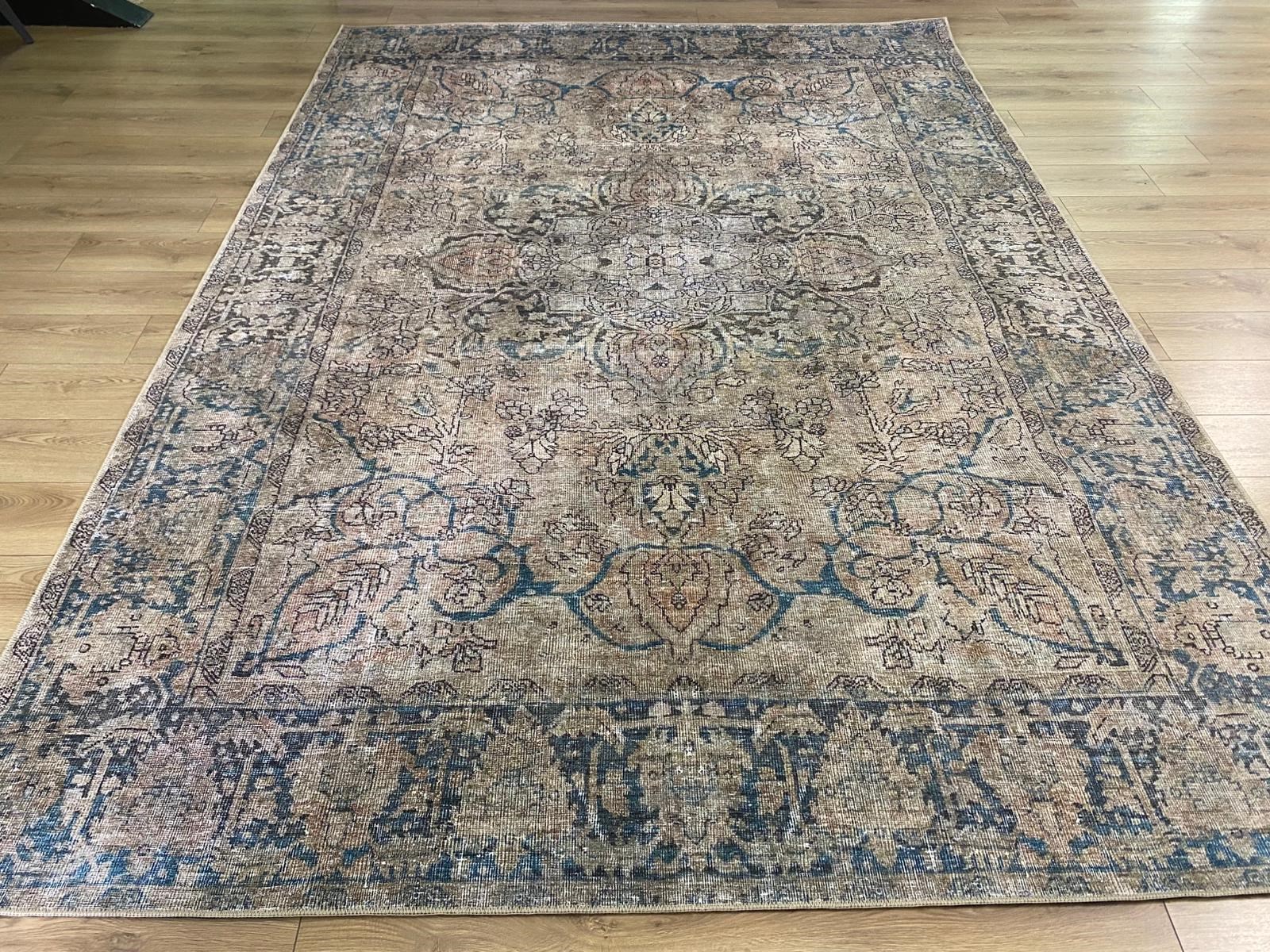 Çam Halı Anatolia 32-075 Etnik Eskitme Desenli Dokuma Tabanlı Yıkanabilir Şönil Salon ve Oda Halısı