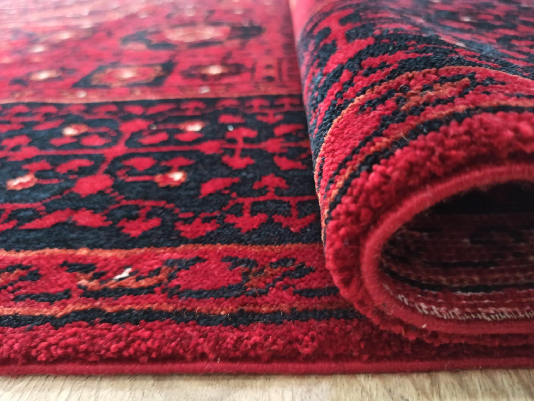 Çam Halı Bambos Plus 903 Kırmızı Yün ve Bambu ile Özel Tezgahlarda Üretilen Afgan Halısı Desenli El Emeği Modern Uşak Halısı