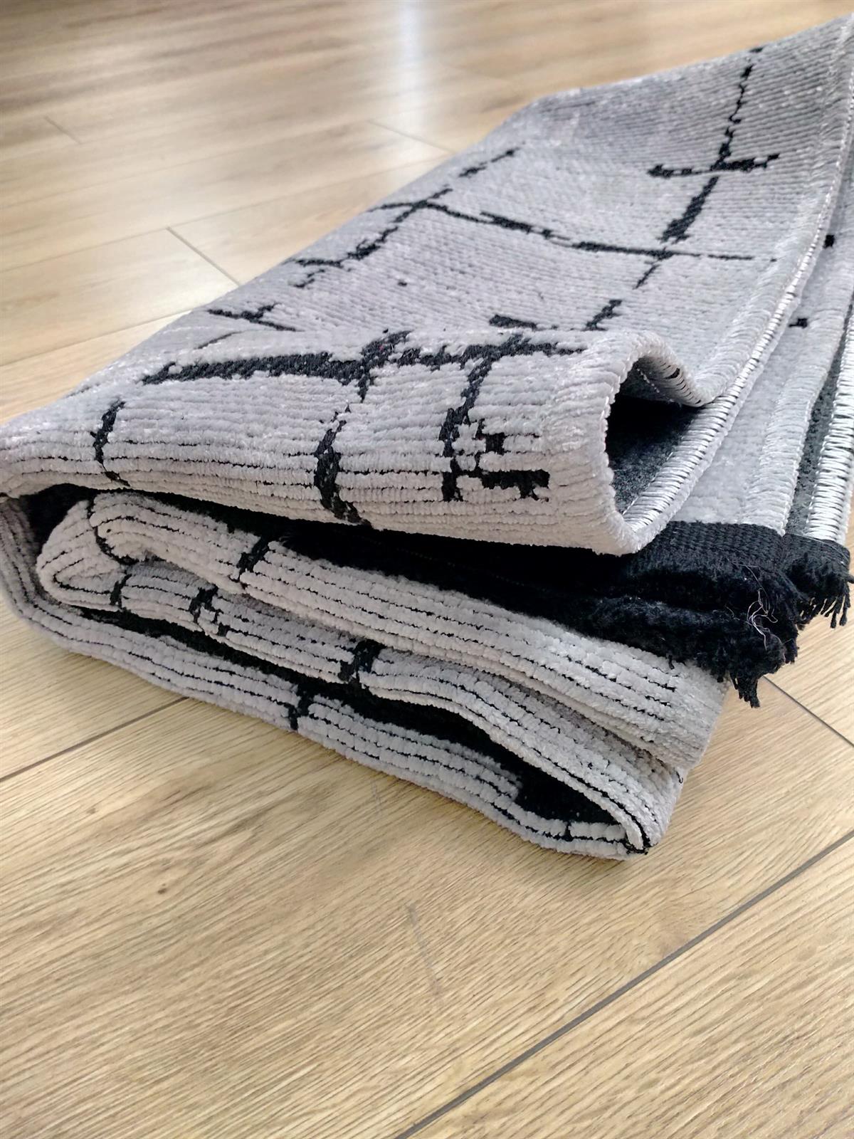 Çam Halı Bodrum BDR 120 Gri Özel Latex Kaymaz Tabanlı Kilim