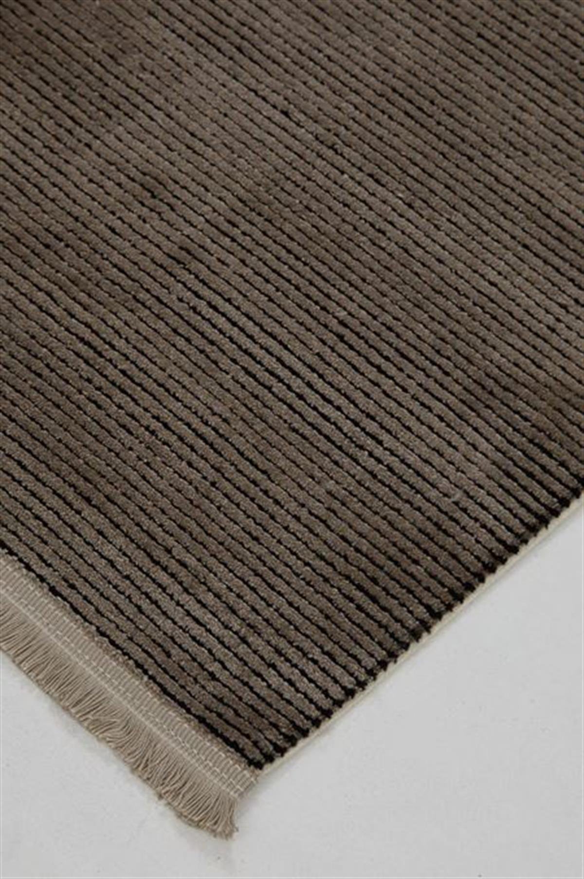 Çam Halı Enoks 6108 Kahve Siyah Romans Halı Modern Desenli Makine Halısı