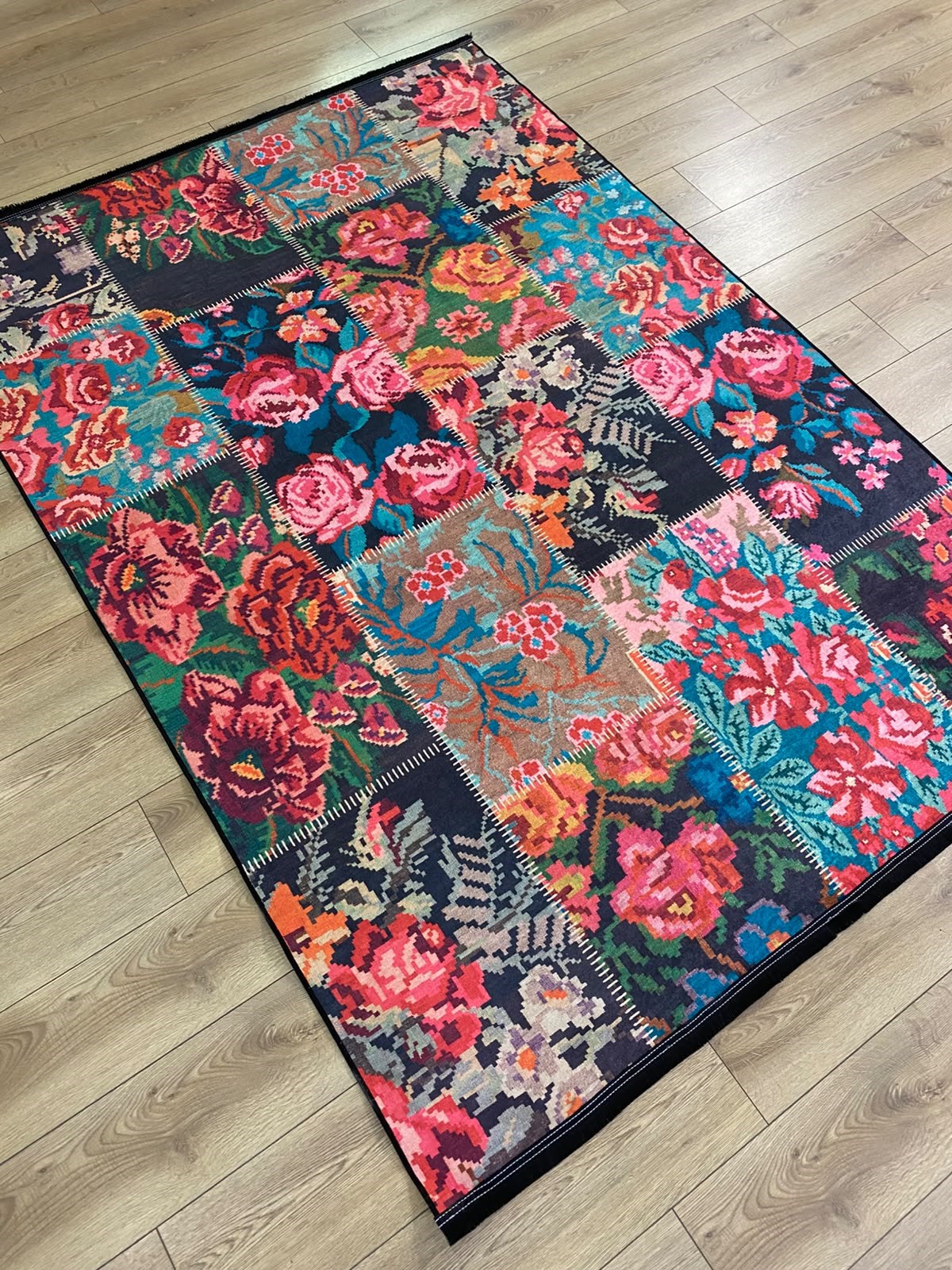 Çam Halı Gloria TD766 Multi Karabağ Patchwork Desen Dokuma Saçaklı Kilim