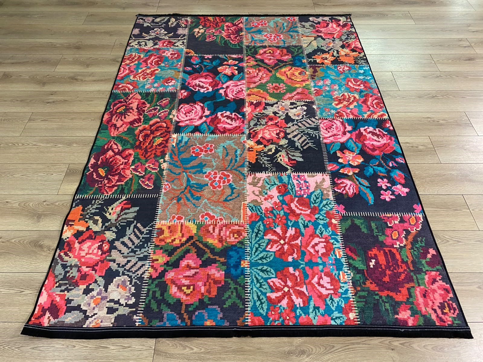 Çam Halı Gloria TD766 Multi Karabağ Patchwork Desen Dokuma Saçaklı Kilim