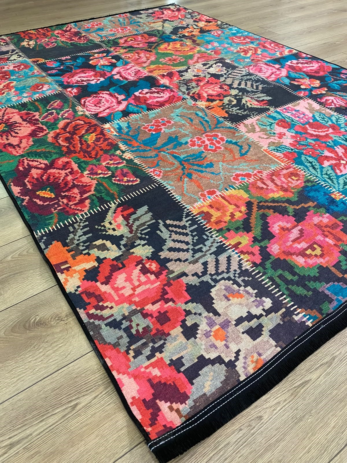 Çam Halı Gloria TD766 Multi Karabağ Patchwork Desen Dokuma Saçaklı Kilim